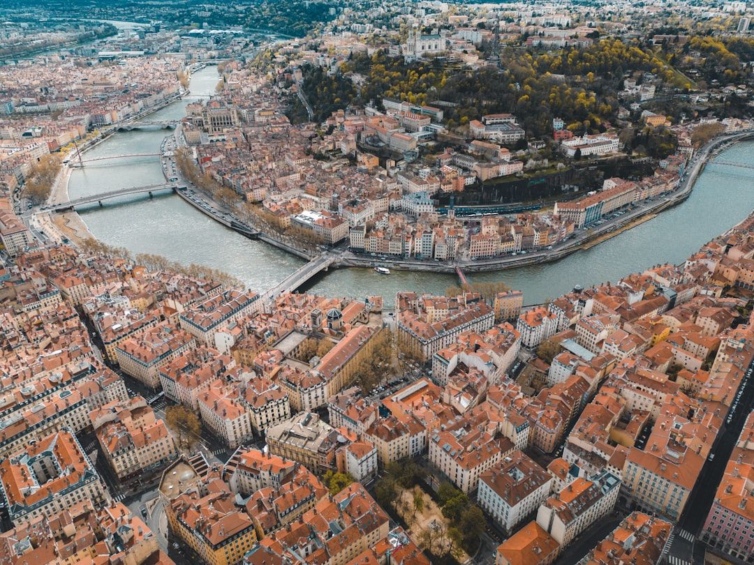 Why the countryside is hard alone in Lyon