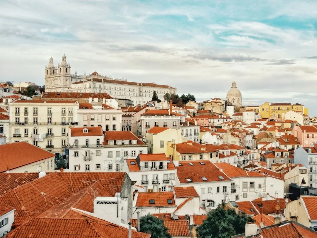 Meeting People in Portugal: The Hostel Culture Does the Work